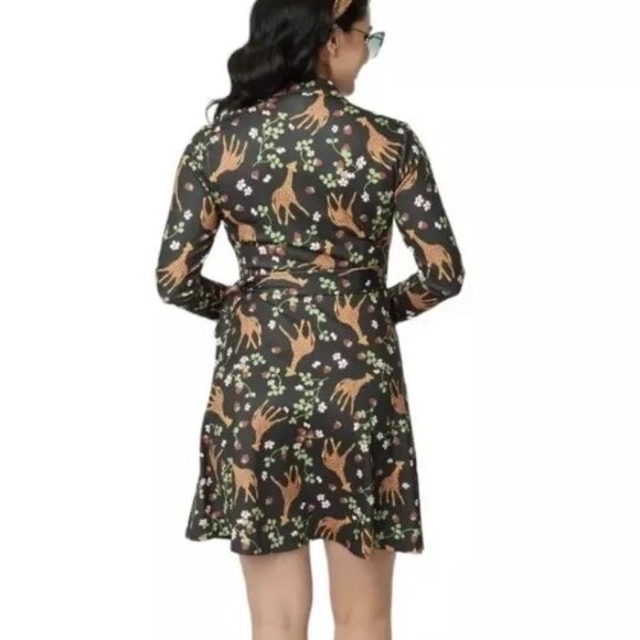 NWT Unique Vintage Green Giraffe & Strawberry Wrap Dress 4x 22-24 - Picture 2 of 7